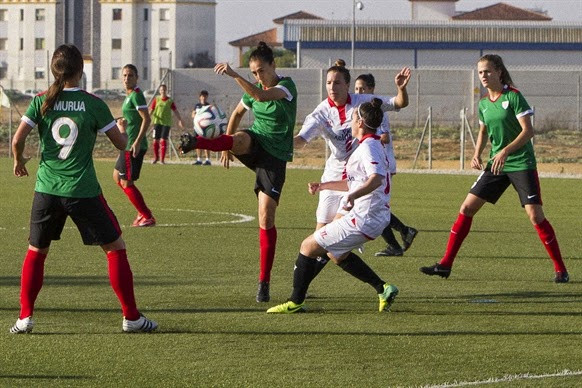 Fútbol Femenino: Crónica |  EL ATHLETIC, CONTINÚA COMO UN CICLÓN Y GOLEA EN SEVILLA