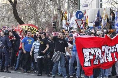 Tarjeta roja a los Ultras radicales.